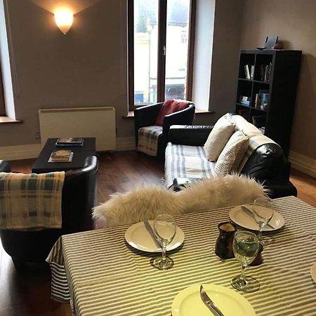 Centre Of Dingle Town - Luxury Holiday Apartment 외부 사진