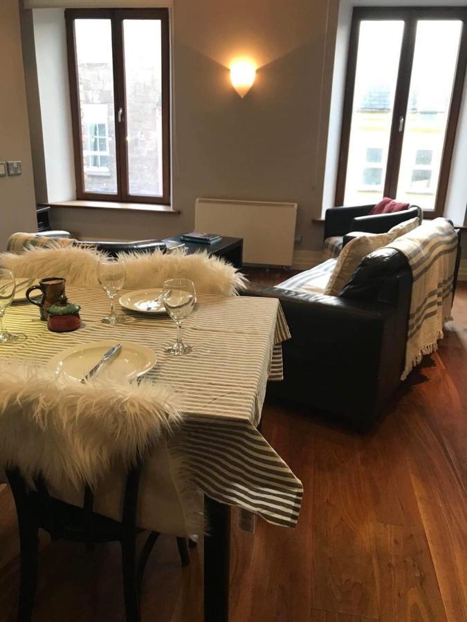 Centre Of Dingle Town - Luxury Holiday Apartment 외부 사진
