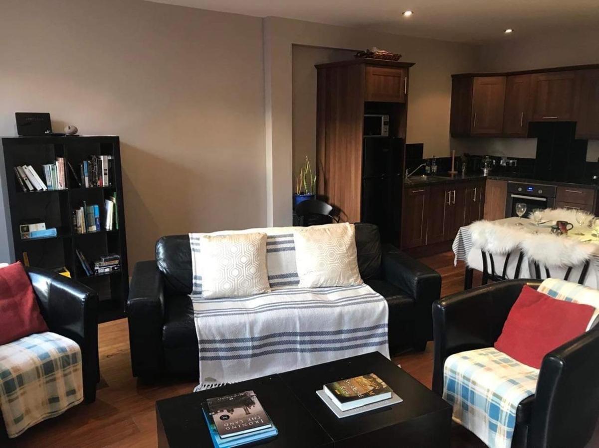 Centre Of Dingle Town - Luxury Holiday Apartment 외부 사진